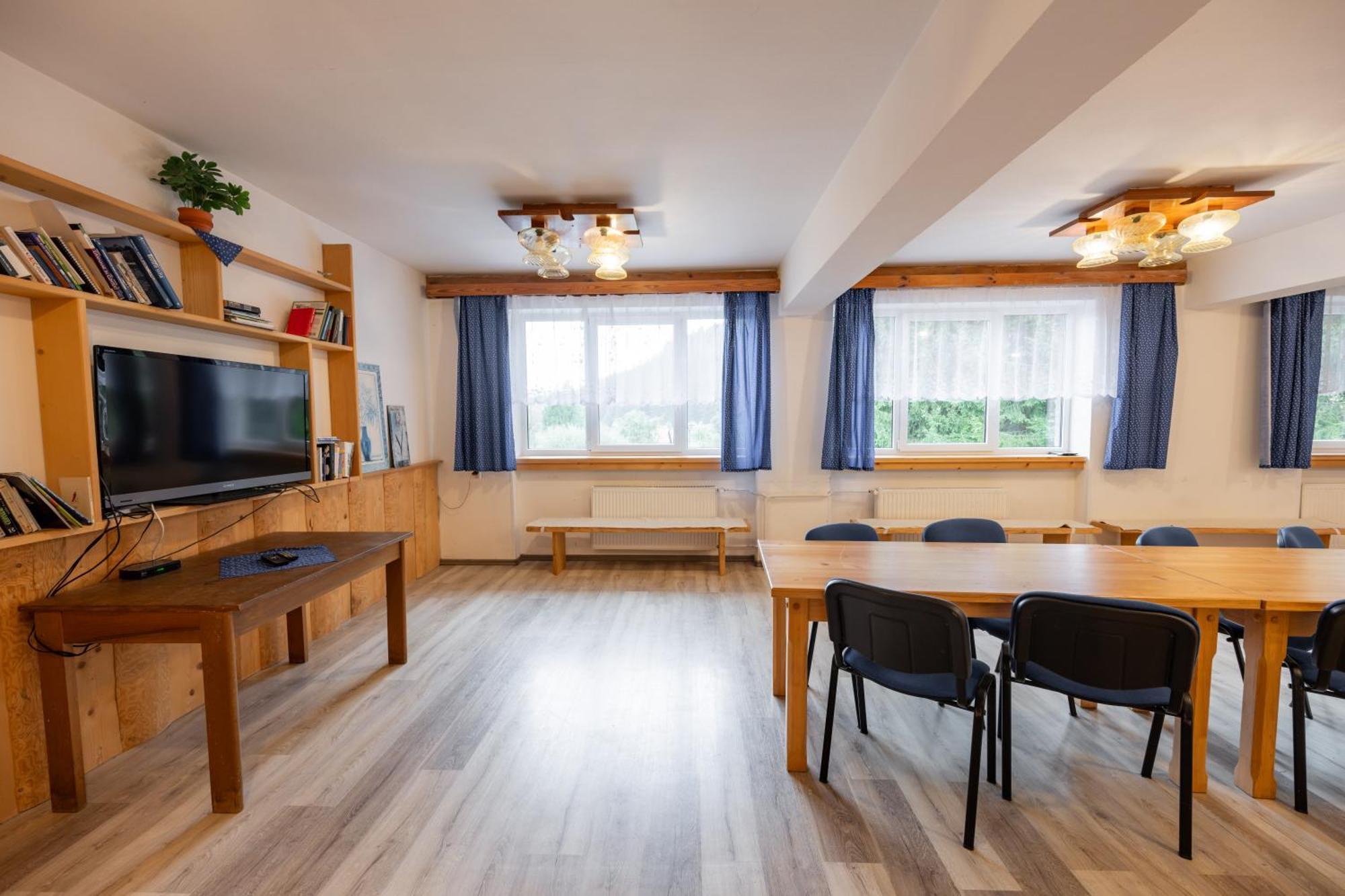 Horsky Hotel Kycerka Velke Karlovice Bagian luar foto