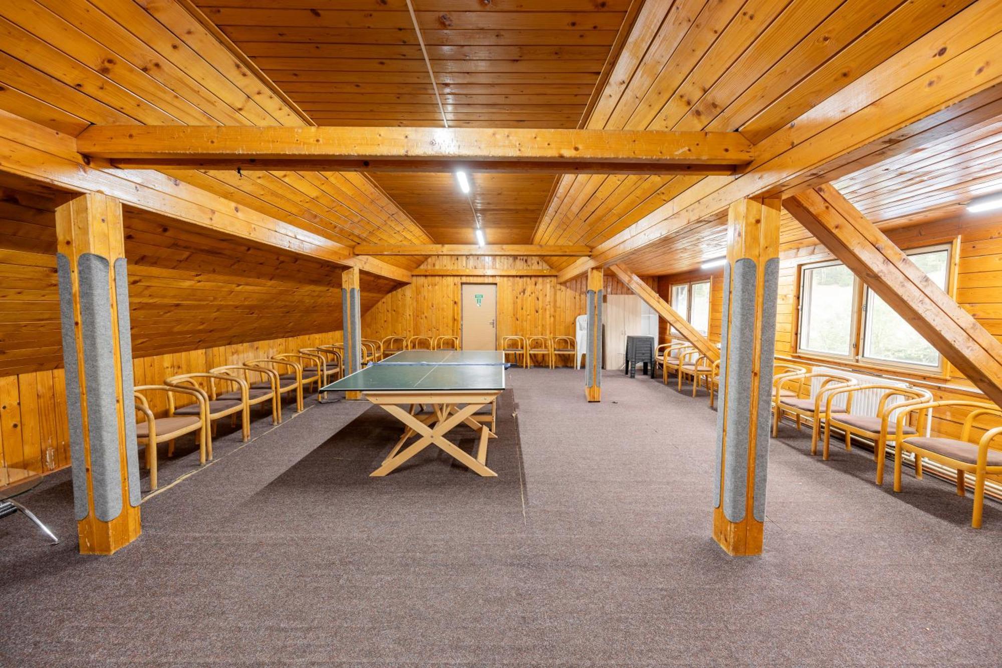 Horsky Hotel Kycerka Velke Karlovice Bagian luar foto