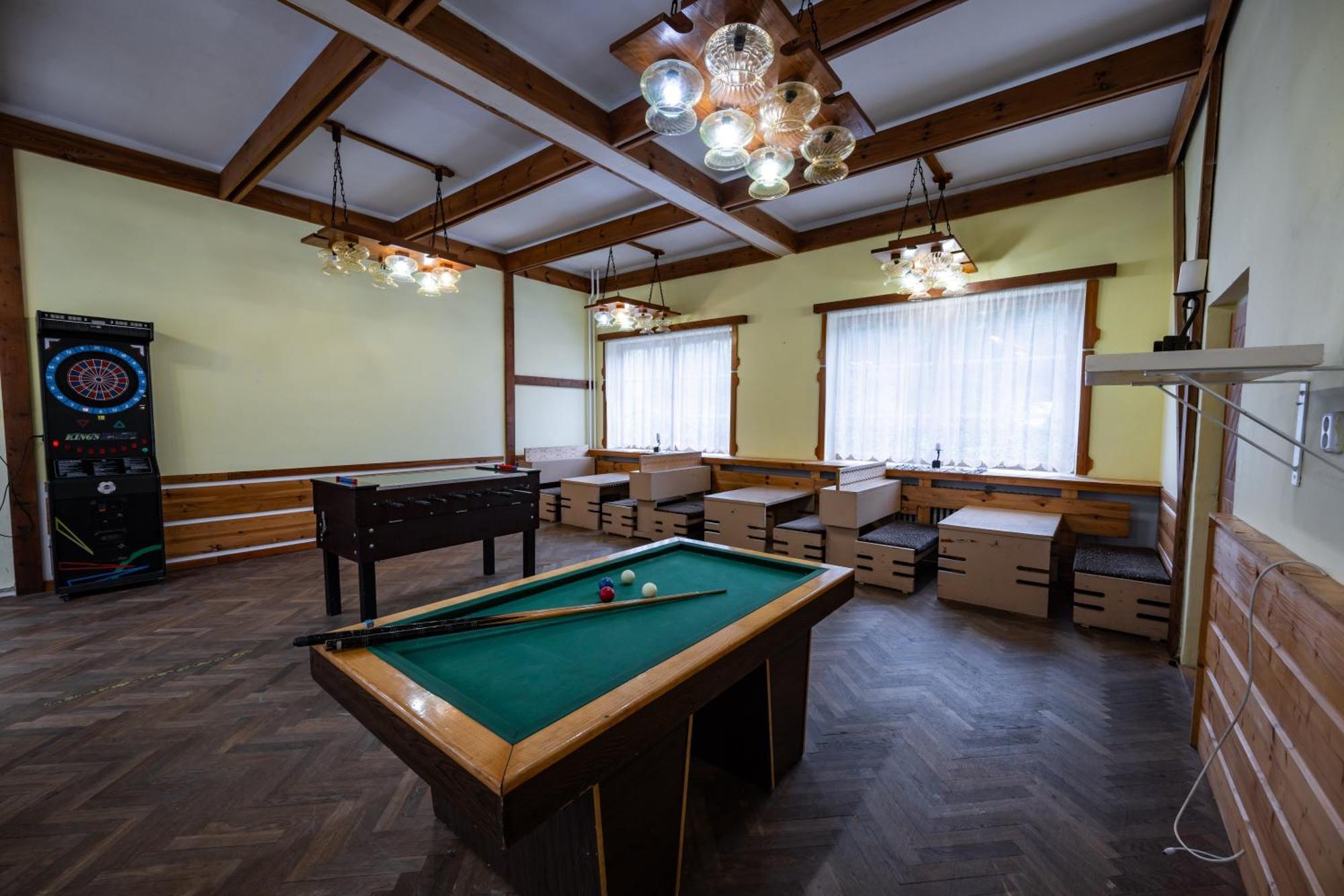 Horsky Hotel Kycerka Velke Karlovice Bagian luar foto
