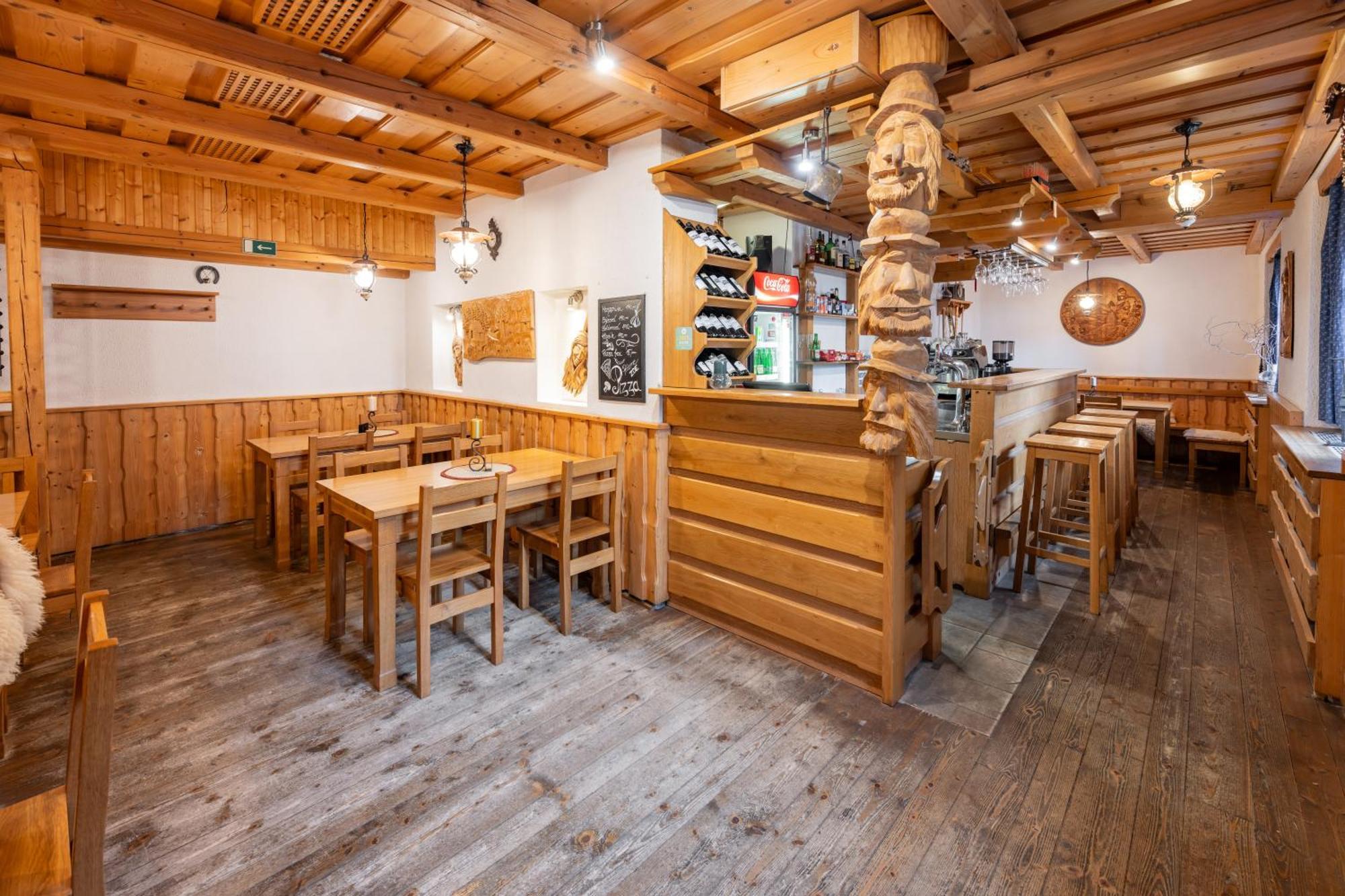 Horsky Hotel Kycerka Velke Karlovice Bagian luar foto
